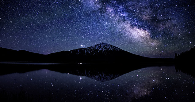 8K Sparks Lake19-zoom night 2020 (0;00;17;19) copy